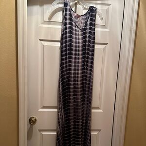 Elegant Black and White Tie-Dye Maxi Dress